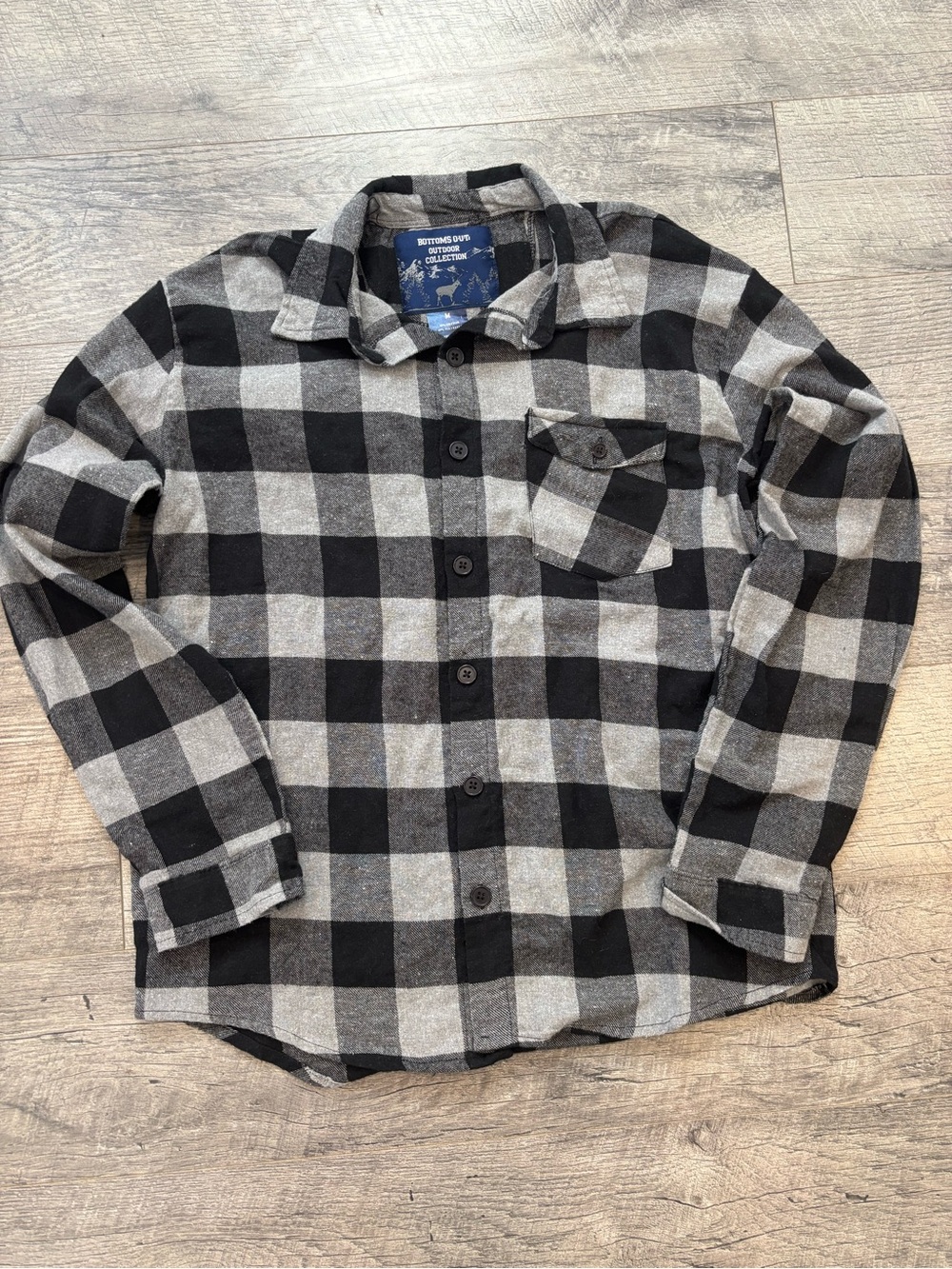 Bottoms Out Outdoor Collection Men's Plaid Flannel Button-Up Pockets M